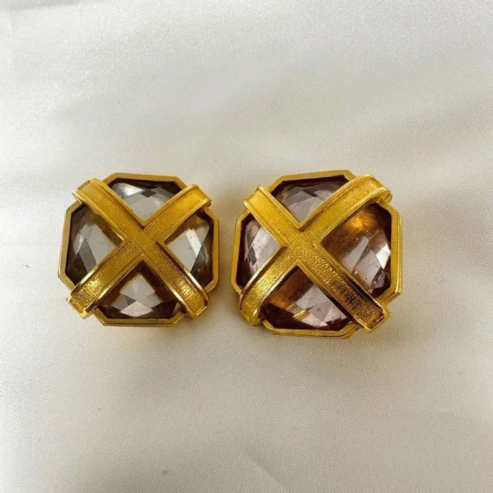 Dubln NR gold tone square criss cross rhinestone clip on earrings